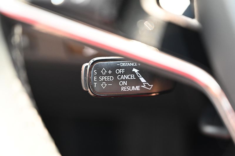 Škoda Enyaq iV electri 82kWh SoH 96,7 DPH  - fotka 26 z 44