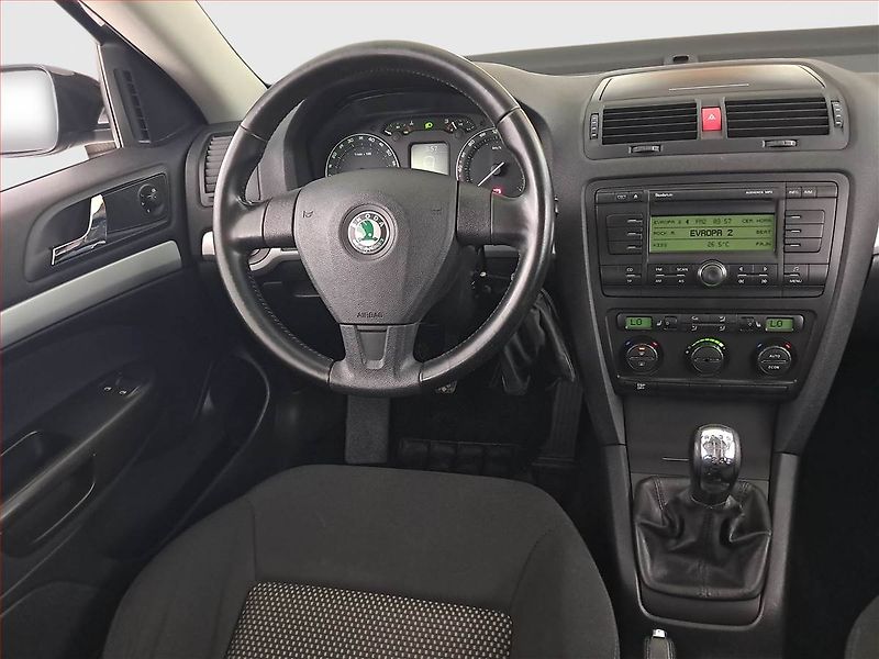 Škoda Octavia (2008) 1.8 TSI, po STK, Tažné - fotka 7 z 18