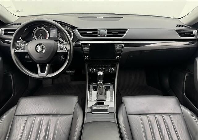 Škoda Superb (2016) - fotka 9 z 33