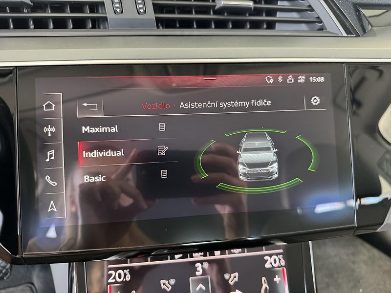 Audi e-tron 55 Quattro*300kW*NočníVidění - fotka 21 z 35