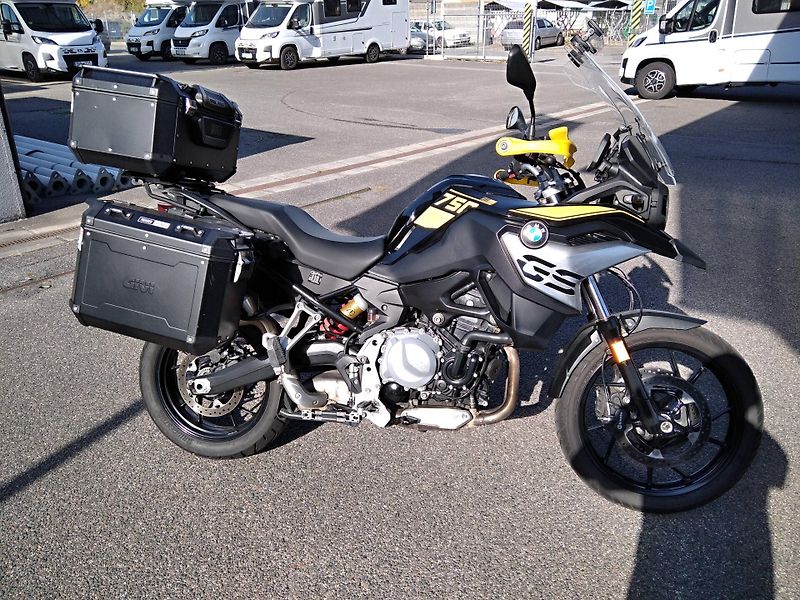 BMW F750GS - fotka 2 z 16