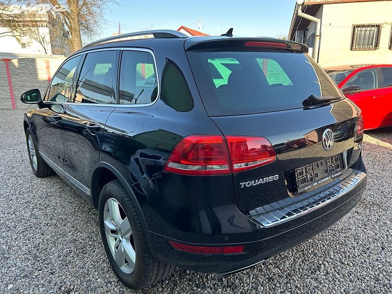 Volkswagen Touareg (2014) 3.0 TDi 150 KW SERVISNÍ KNIHA - fotka 8 z 37
