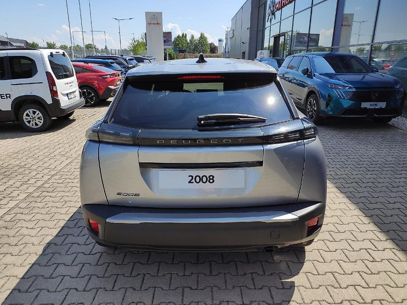 Peugeot 2008 (2026) ALLURE 1.2 TURBO 100k 2xkamera - fotka 12 z 29