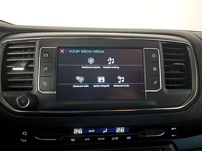 Peugeot Traveller (2017) 2.0HDi 130kW 8AT 8MÍST - fotka 16 z 30