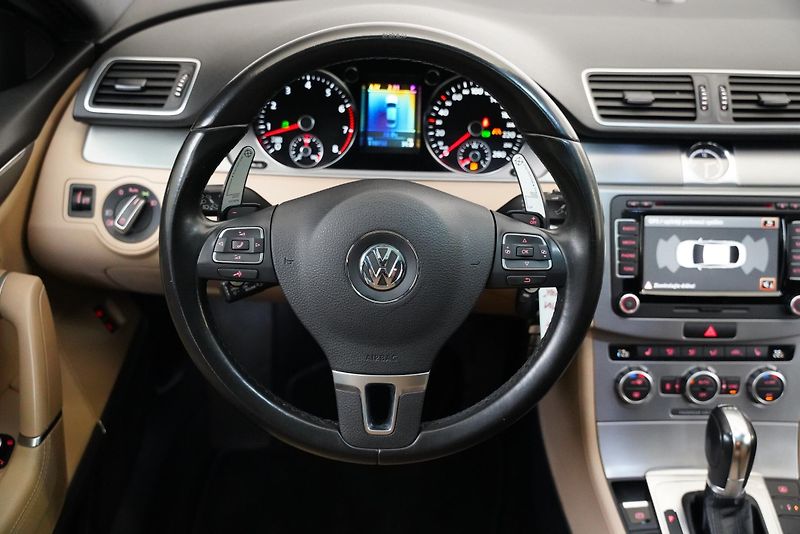Volkswagen CC - fotka 18 z 28
