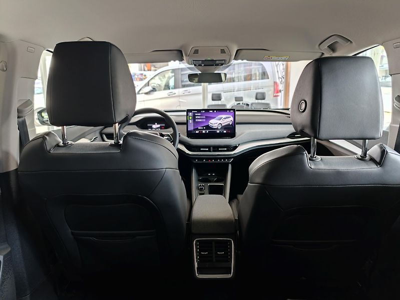 Škoda Enyaq iV 60 62kWh SoH 91% - fotka 22 z 32