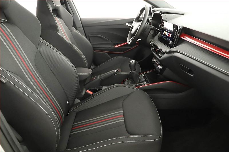 Škoda Fabia (2025) 1.0 TSI, Monte Carlo, FullLed - fotka 7 z 15