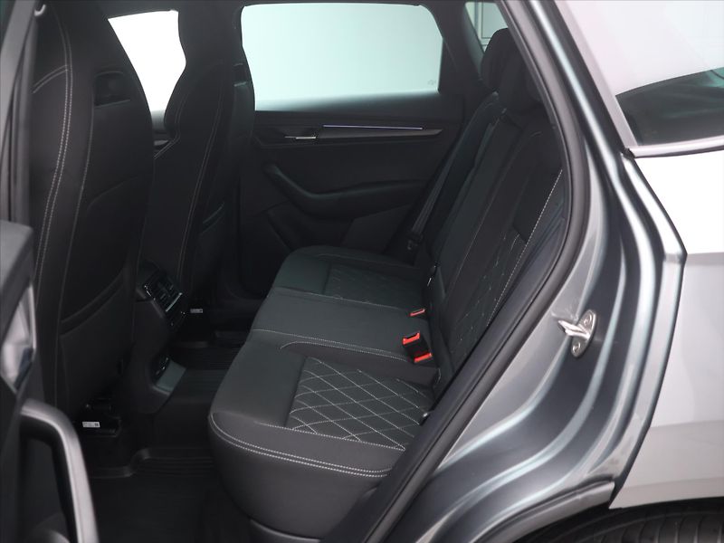Škoda Karoq 1.5 TSI 110 kW Sportline CZ DS - fotka 14 z 33