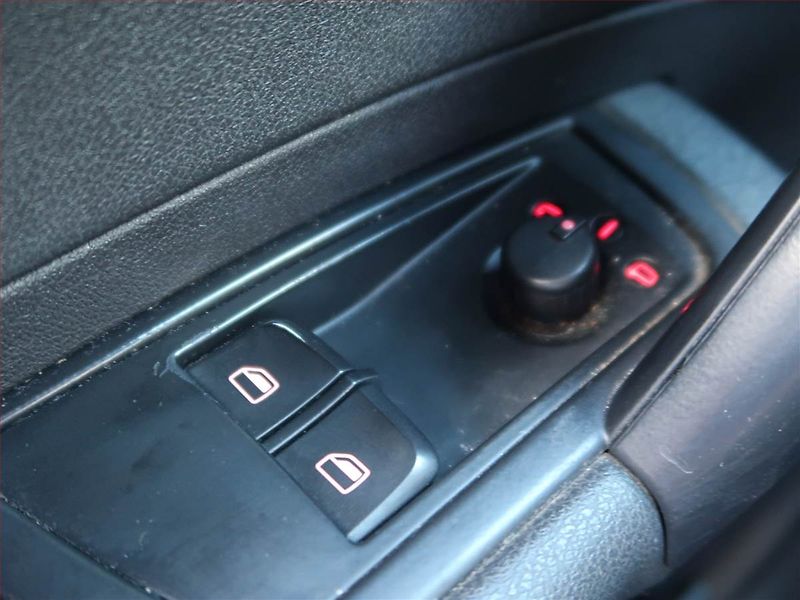 Audi A1 (2010) 1.2 TFSI, jezdí výborně - fotka 15 z 15