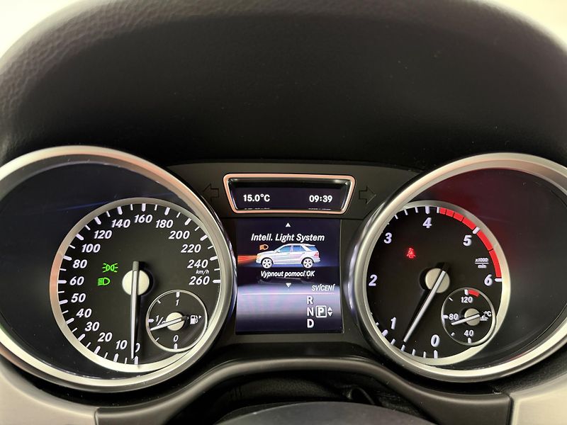 Mercedes-Benz Třídy M ML350Cdi*190kw*4x4*CZ* - fotka 31 z 35