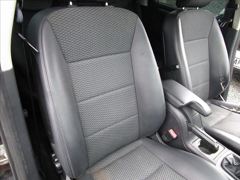 Mercedes-Benz Třídy A A160,  Klima - fotka 17 z 39