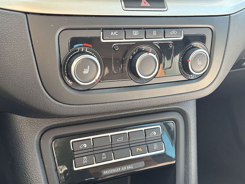 Seat Alhambra (2014) 2.0 TDI DSG Style - fotka 21 z 31