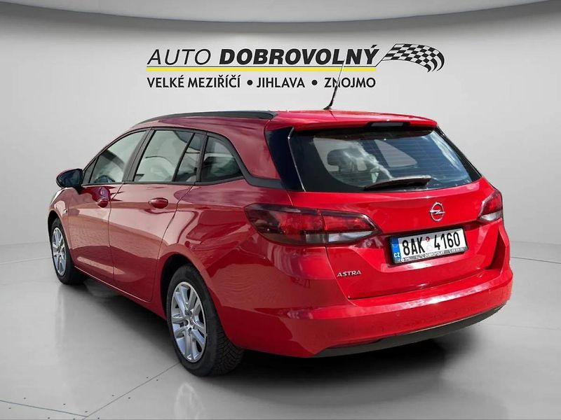 Opel Astra Edition ST 1.2Turbo MT6 (81kW/ - fotka 5 z 24