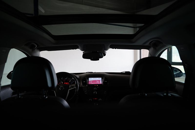 Opel Insignia - fotka 20 z 22
