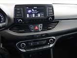 Hyundai i30 (2017) 1.6 CRDi, Tempomat - náhled 10