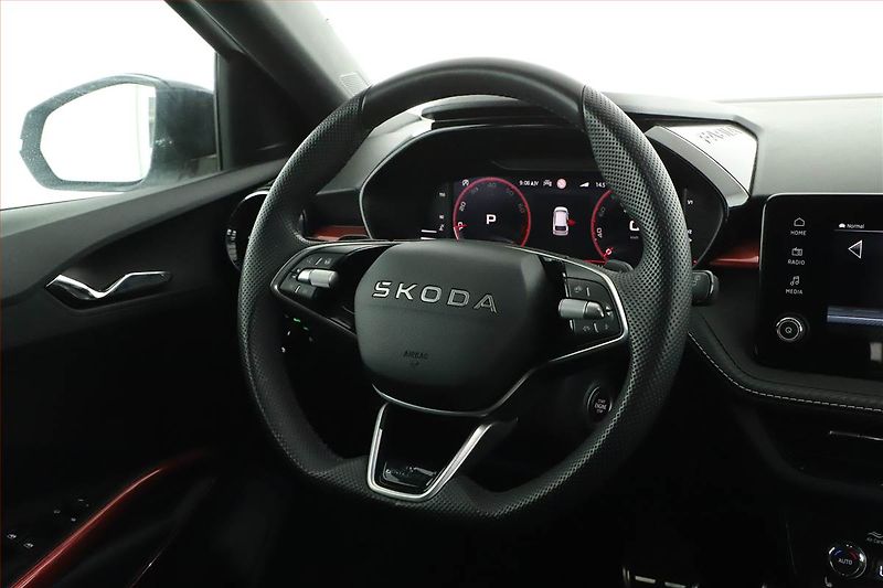Škoda Fabia (2026) 1.0 TSI, MONTE CARLO, AUTOMAT - fotka 15 z 16