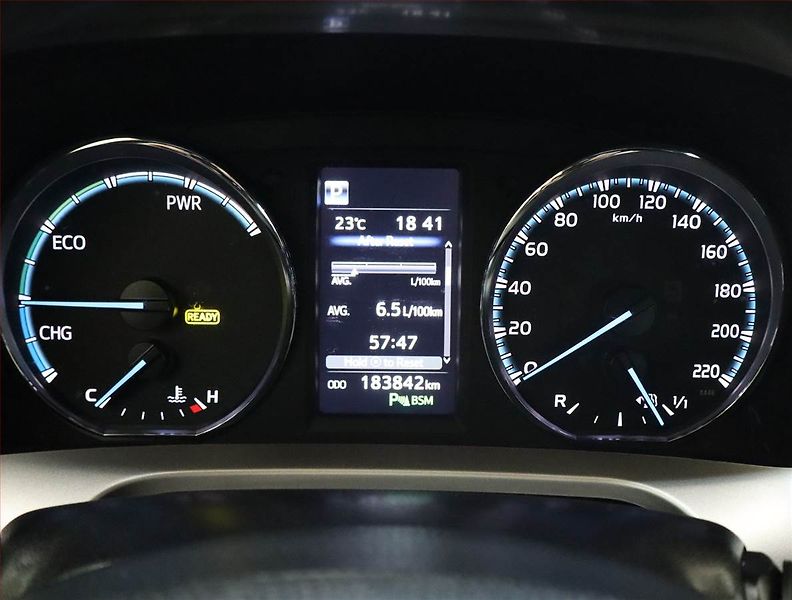 Toyota RAV4 (2018) Executive 2.5 Hybrid - fotka 11 z 24