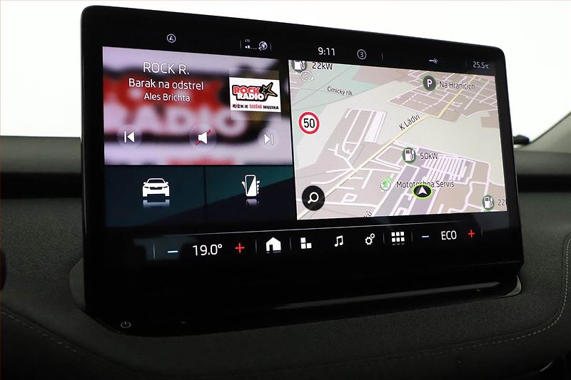 Škoda Enyaq (2022) 60 (62 kWh), SoH 92% - fotka 13 z 21