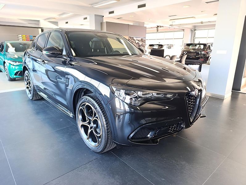 Alfa Romeo Stelvio (2025) Intensa 2,0Turbo 280k AWD - fotografie inzerátu