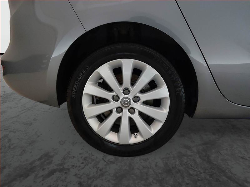 Opel Zafira (2019) 2.0 CDTI, 7 míst, ČR,1.maj - fotka 15 z 19