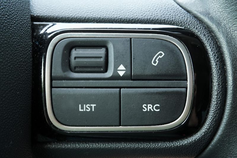 Citroën Berlingo XL 1.5 HDi, 7 - míst, ČR, HUD - fotka 19 z 38