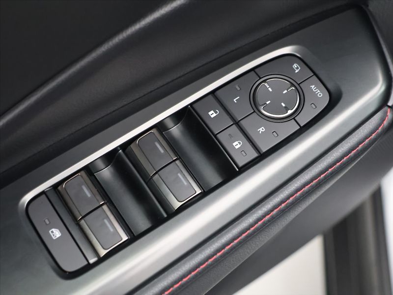Lexus LBX 1.5 HEV 67 kW Emotion CZ DPH - fotka 15 z 30
