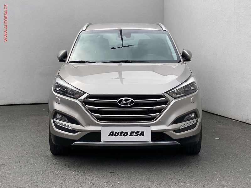 Hyundai Tucson (2018) 2.0 CRDI 4x4, ČR, AC, výhřev - fotka 2 z 19