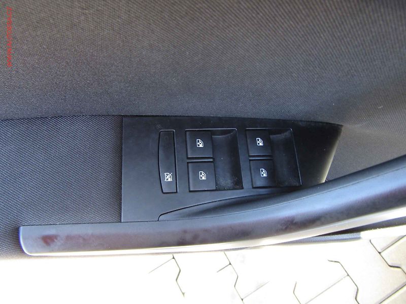 Opel Astra (2015) 1.6 CDTi, ČR, autoAC, temp - fotka 11 z 16
