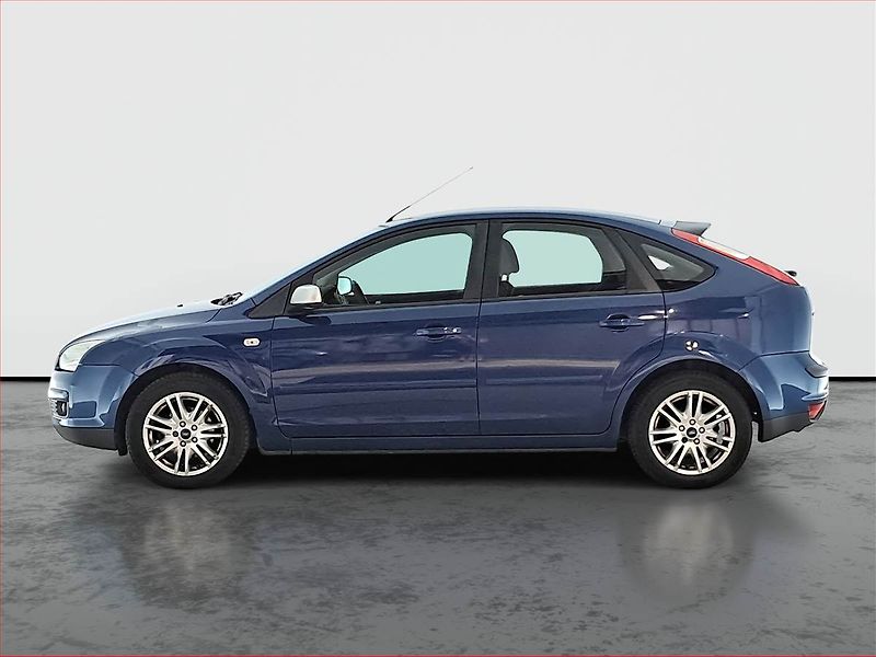 Ford Focus (2007) 1.6 16V, slušný stav - fotka 3 z 17