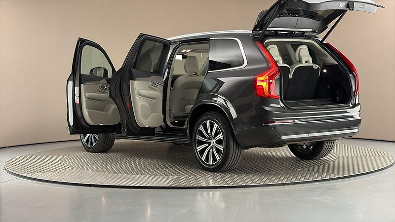 Volvo XC90 2.0 B5 AUT AWD Plus Bright - fotka 7 z 30