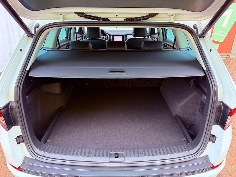 Škoda Kodiaq 2.0 TDi Style 4x4 DSG, ČR, 1.M - fotka 10 z 33