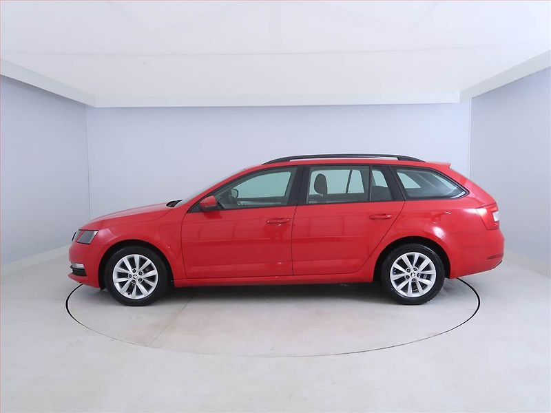 Škoda Octavia (2018) 1.5 TSI, Serv.kniha, Tempomat - fotka 3 z 17