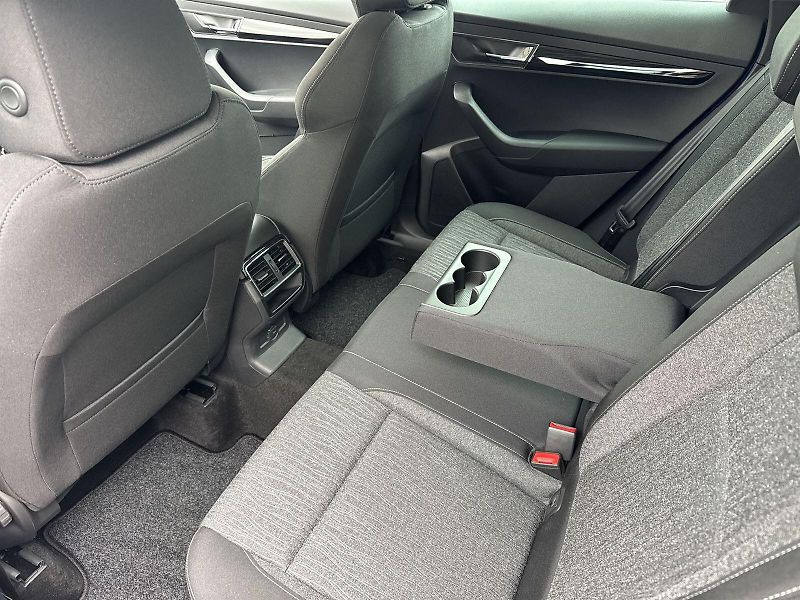 Škoda Karoq (2021) 2.0 TDI Style - fotka 7 z 34