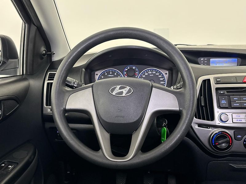 Hyundai i20 Hatchback - fotka 18 z 23