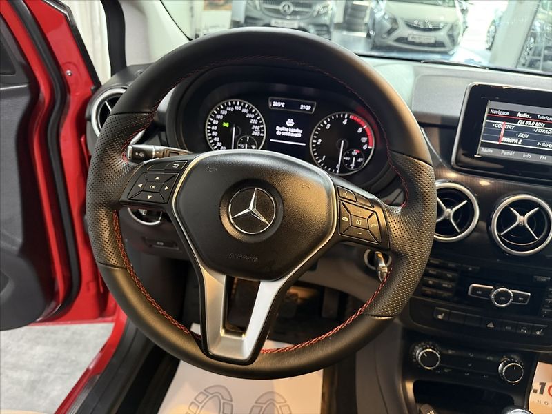 Mercedes-Benz Třídy B 1,8   CDi BI-XEN NAVI VÝHŘEV - fotka 9 z 40