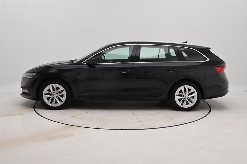 Škoda Octavia 2,0 TDI 110 kW DSG MATRIX LED - fotka 8 z 33