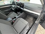 Volkswagen Golf (2025) Limited 1.5 TSI 85 kW 6°manuál - náhled 19