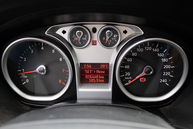 Ford Focus Výjimečný stav, 26447 Km, tažn - fotka 14 z 28
