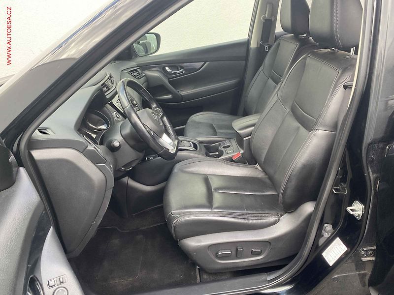 Nissan X-Trail (2021) 1.7 dCi, Acenta, AT, LED - fotka 9 z 18