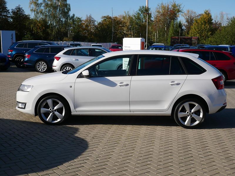 Škoda Rapid - fotka 3 z 23
