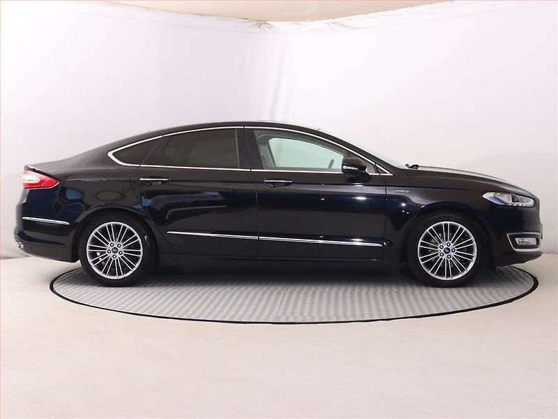 Ford Mondeo (2018) Vignale 2.0 Hybrid, Automat - fotka 6 z 22