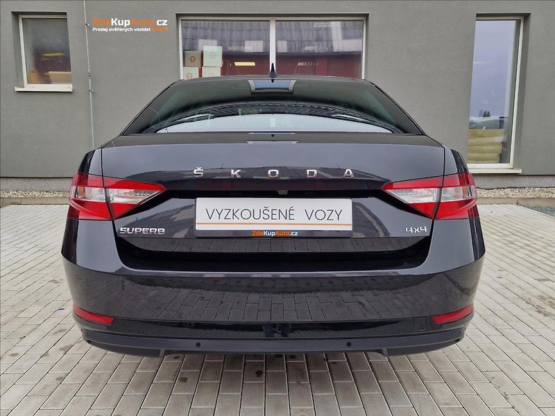 Škoda Superb 2.0TDI 147kW 4x4 DSG Style,ČR - fotka 9 z 50