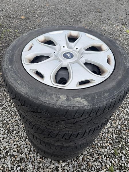 Ford Kuga 2,0TDCI 4x4 Tažné - fotka 18 z 19