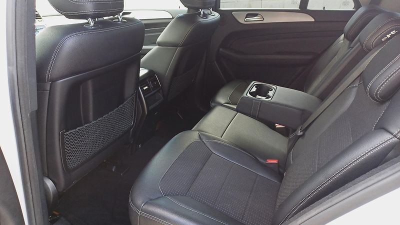 Mercedes-Benz Třídy M ML 350CDI 190kW NEHAV-NELAK-ČR - fotka 10 z 25