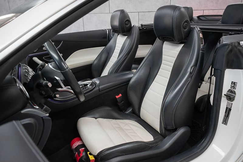 Mercedes-Benz Třídy E E400 AMG*4MATIC*AIRMATIC* - fotka 15 z 36