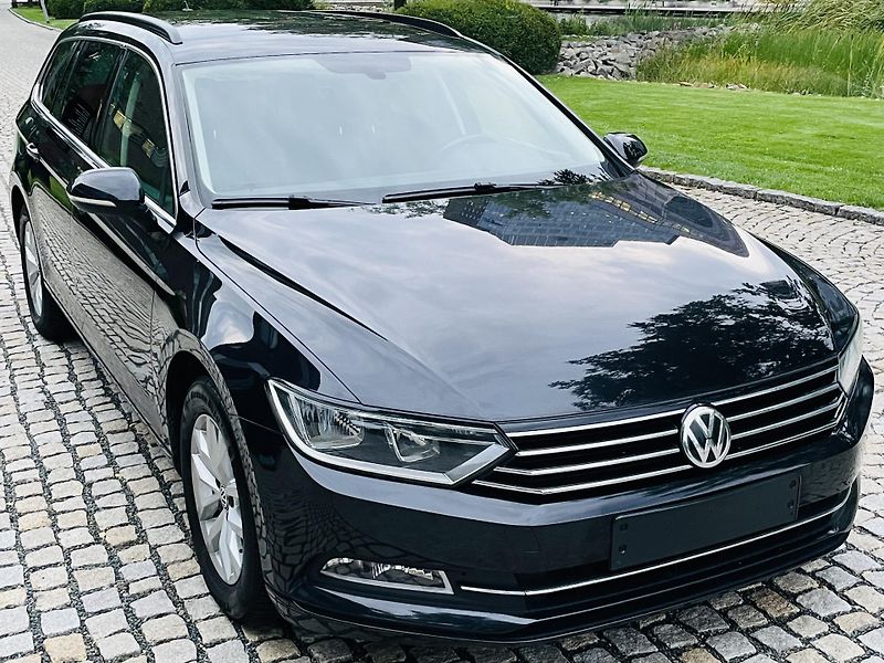 Volkswagen Passat 2.0TDI AUTOMAT VÝHŘEV SENZORY - fotka 8 z 48