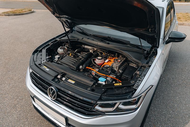 Volkswagen Tiguan (2022) VW Tiguan R-Line eHybrid - fotka 13 z 23