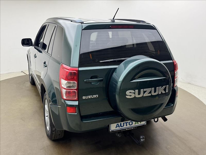 Suzuki Grand Vitara 1,9 4X4 TAŽNÉ CZ VELKÝ SERVIS - fotka 6 z 26