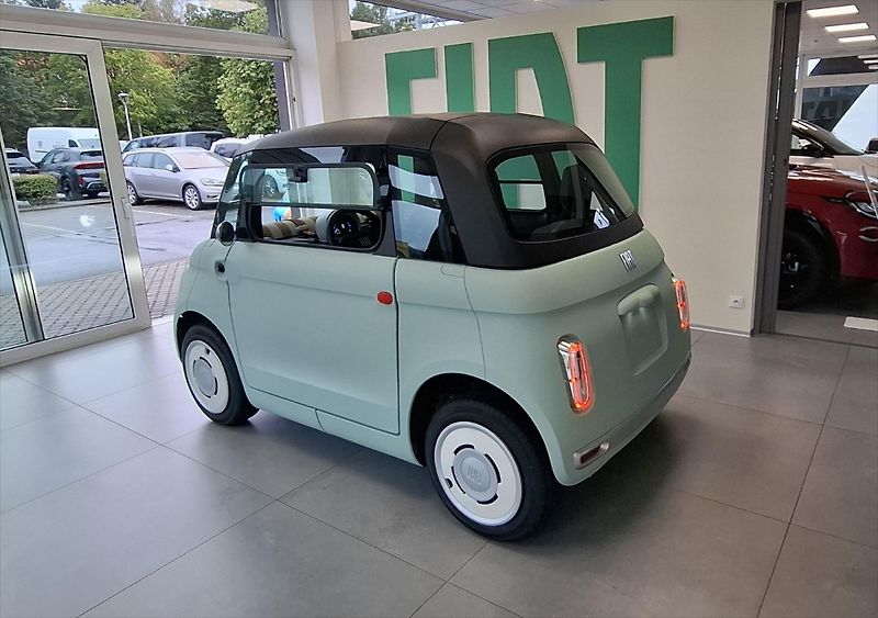 Fiat Topolino (2026) Dolce Vita  L6e - od 15 let - fotka 3 z 9