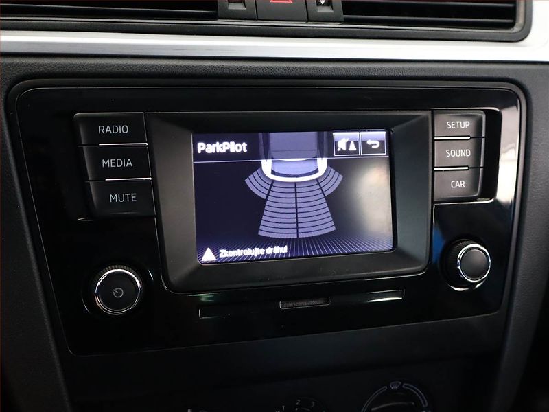 Škoda Rapid (2017) Spaceback 1.2 TSI - fotka 14 z 16